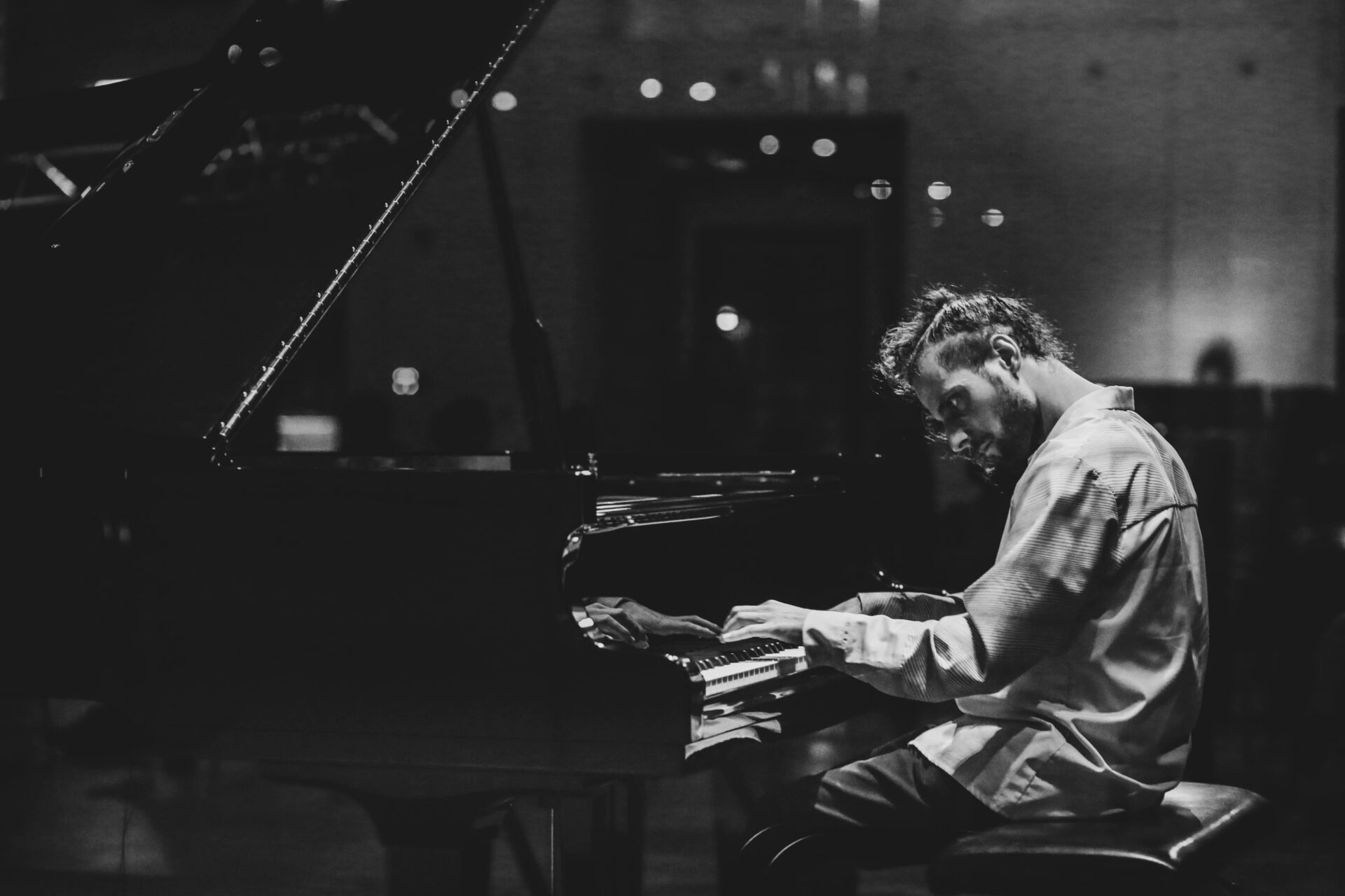 Rok Zalokar – Klavirske meditacije / Jazz